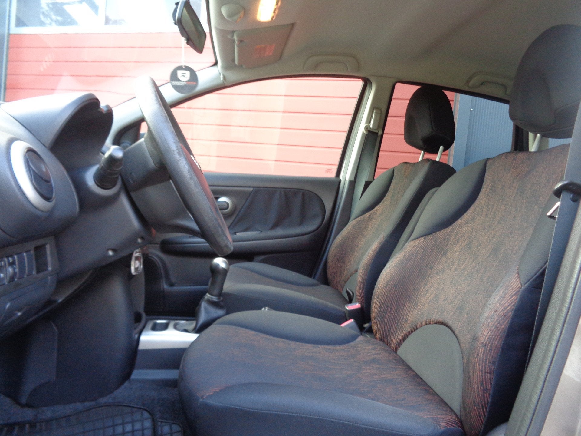 Nissan Note 1.6 Acenta 110PK Airco Hoge-Zit/Instap, Auto's, Voorwielaandrijving, 15 km/l, Gebruikt, 4 cilinders