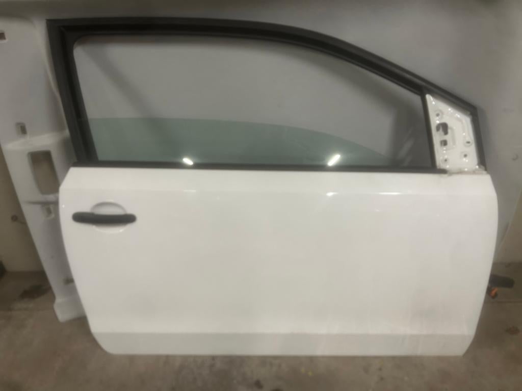 Volkswagen Up portier rechts compleet ( 3 deurs ), Ophalen of Verzenden, Rechts, Volkswagen, Deur