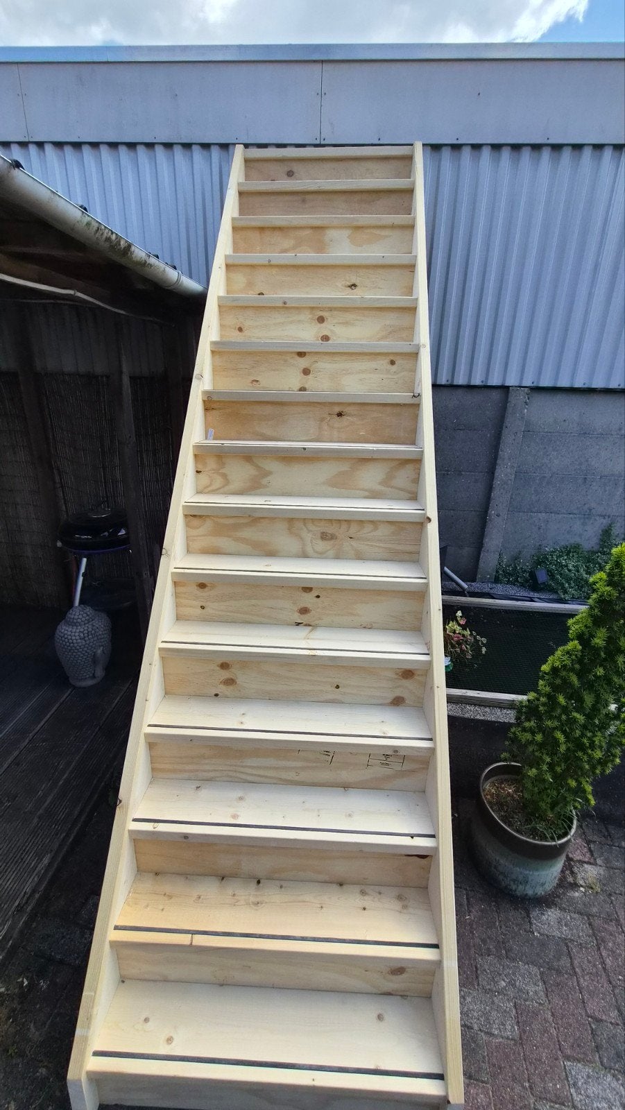 Vuren trap, Doe-het-zelf en Verbouw, Ladders en Trappen, Ophalen, Nieuw, 2 tot 4 meter