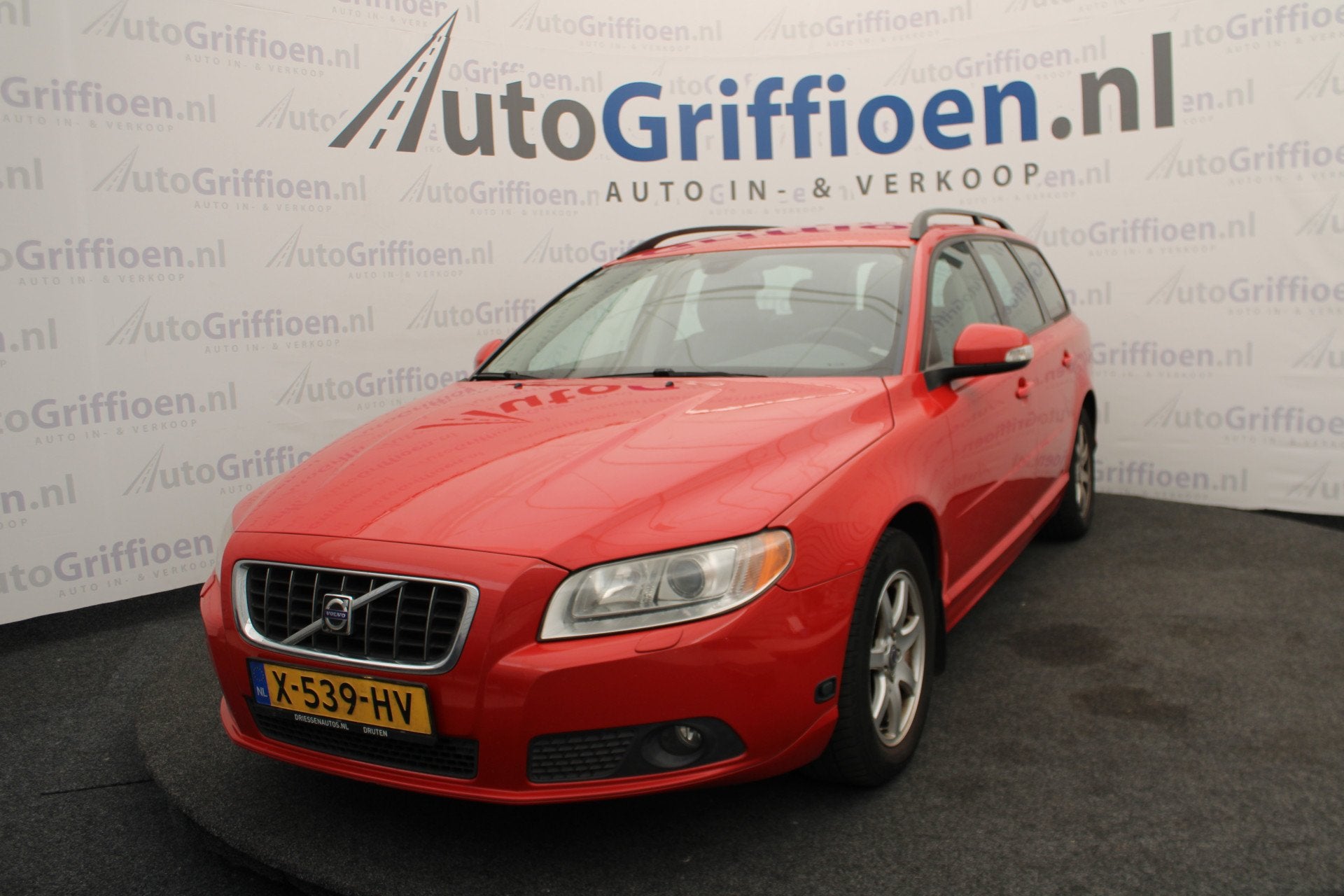 Volvo V70 2.0F nette stationcar met trekhaak (bj 2008), Auto's, Voorwielaandrijving, 145 pk, Zwart, 4 cilinders
