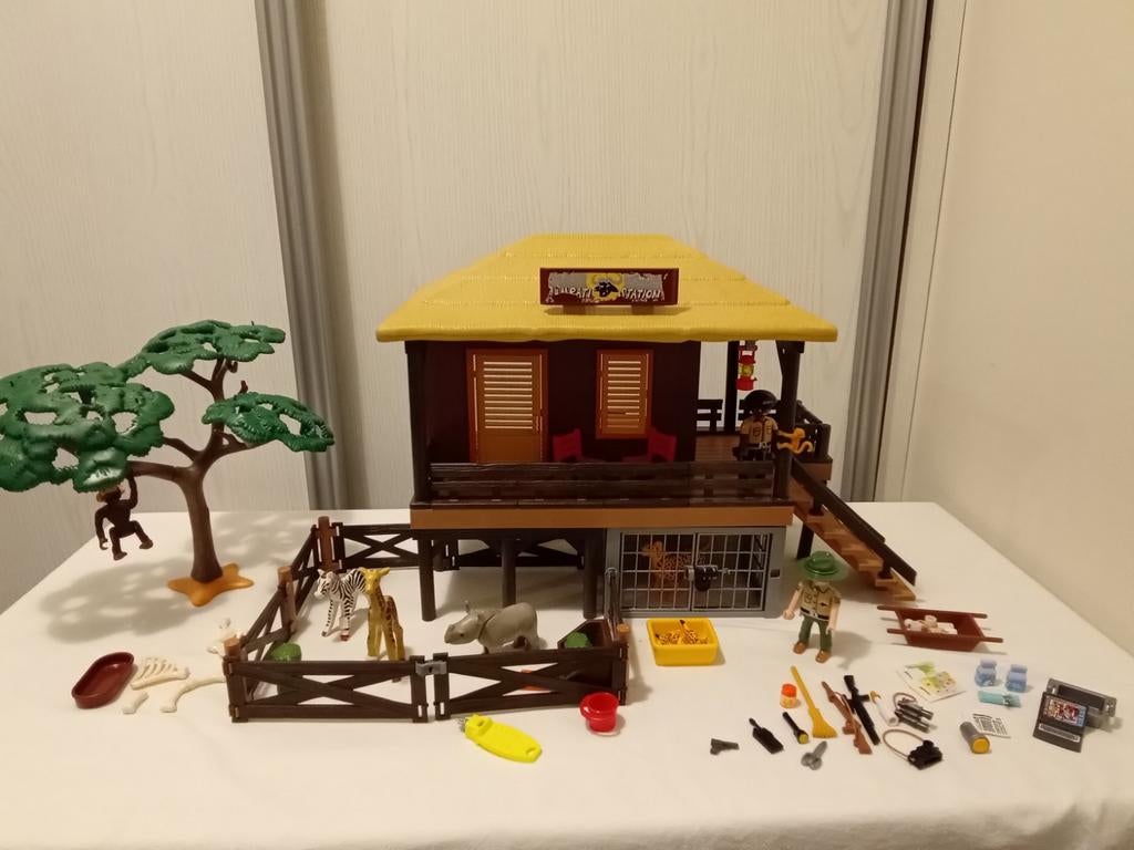 Playmobil 4826 wildlife station, verzorgingspost compleet, Kinderen en Baby's, Speelgoed | Playmobil, Ophalen of Verzenden, Gebruikt