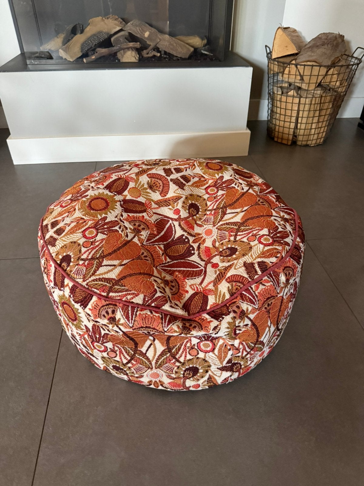 Hele leuke poef sissy boy, Ophalen, Zo goed als nieuw, Rond, Minder dan 50 cm