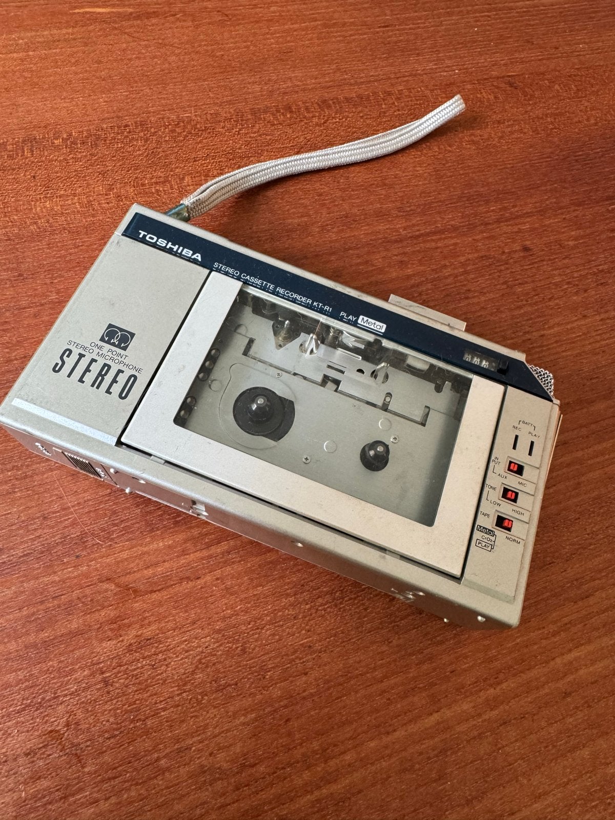 Toshiba stereo recorder KT-R1 - Cassette draait, geen geluid, Ophalen of Verzenden, Overige typen