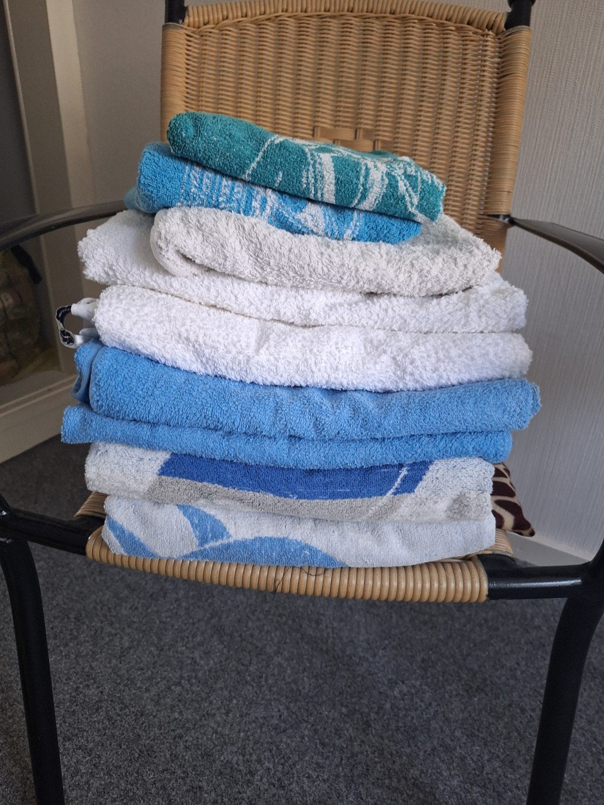 Handdoeken, Huis en Inrichting, Badkamer | Badtextiel en Accessoires, Ophalen, Handdoek