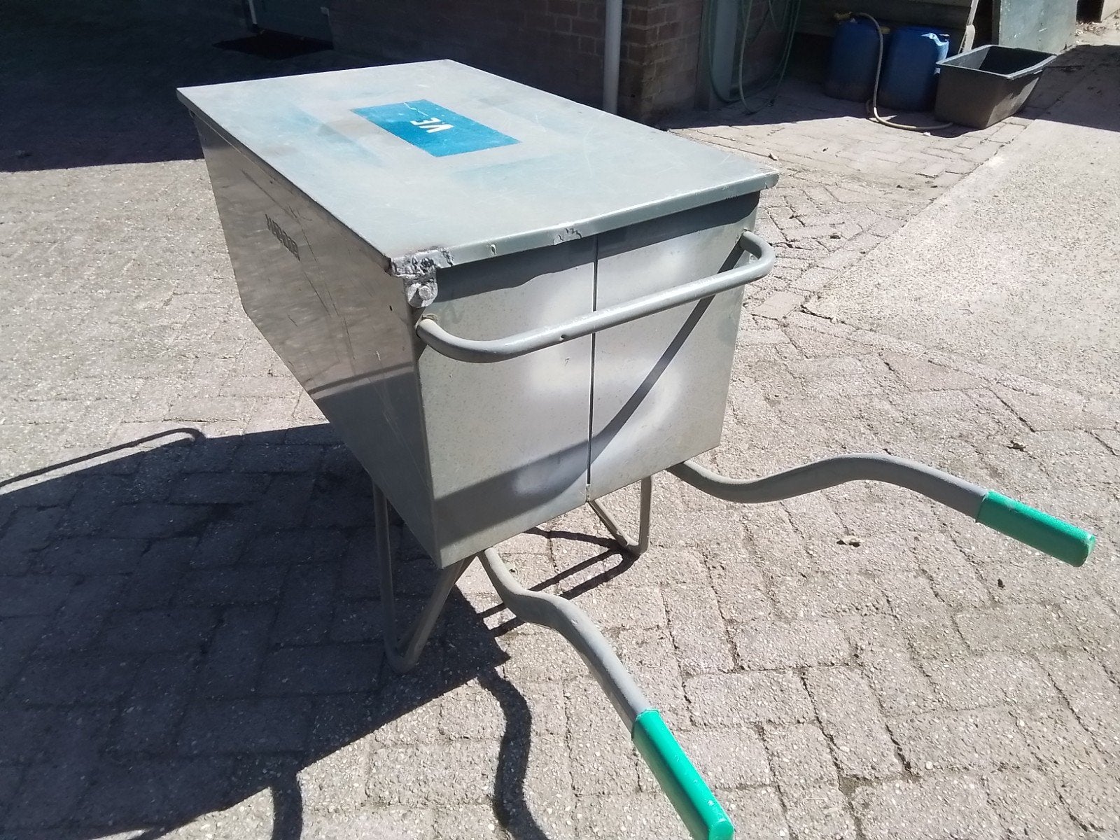 te koop gereedschap kruiwagen, Ophalen, Zo goed als nieuw