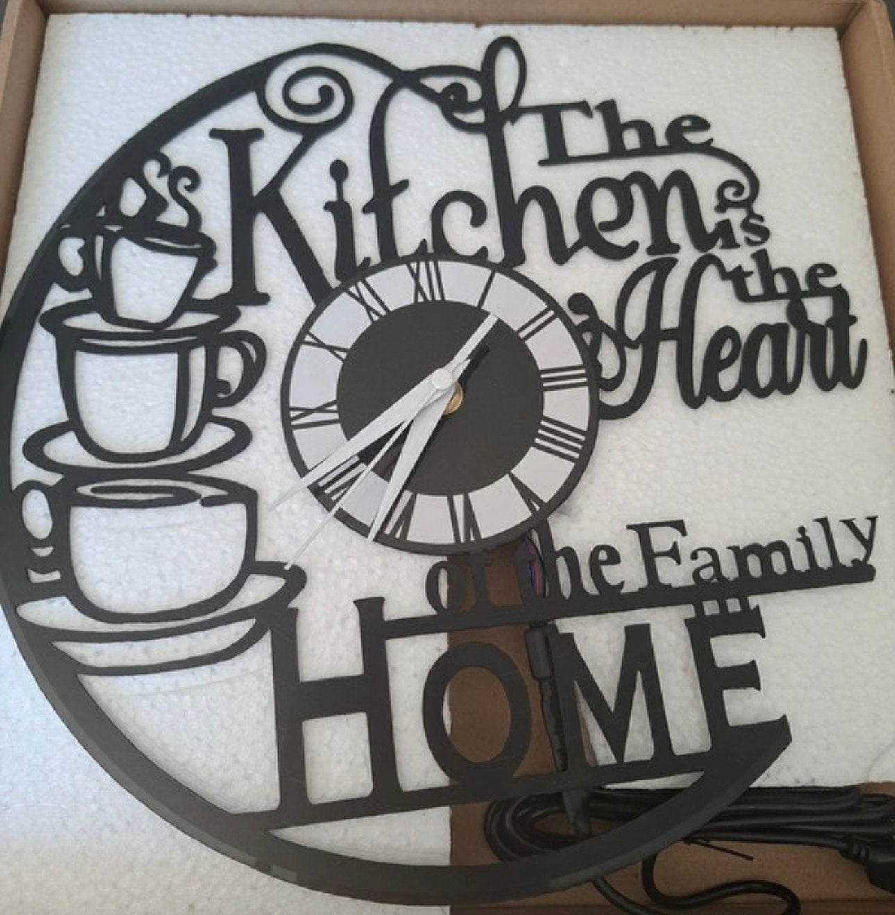 Wandklok "The Kitchen is the Heart of the Home" met LED, Analoog, Nieuw, Ophalen of Verzenden, Overige merken