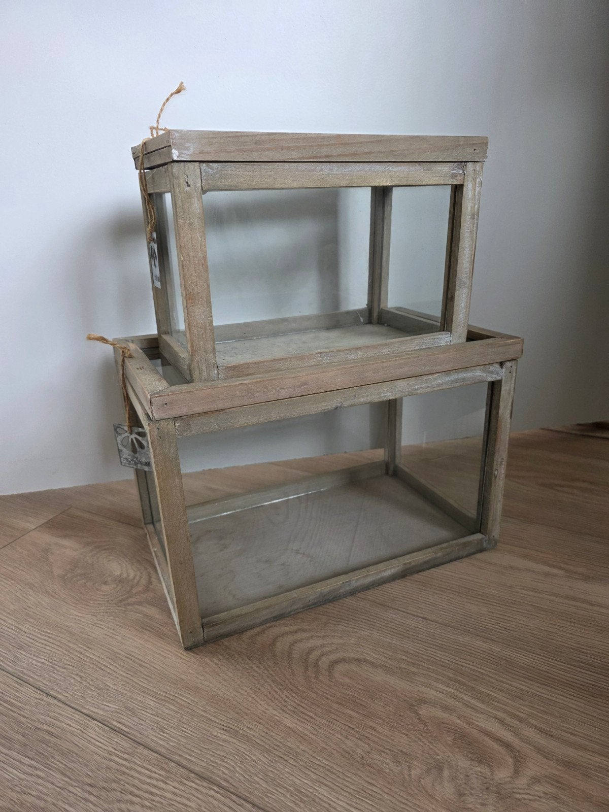 Set van 2 Natural Collections houten glazen vitrine, Ophalen