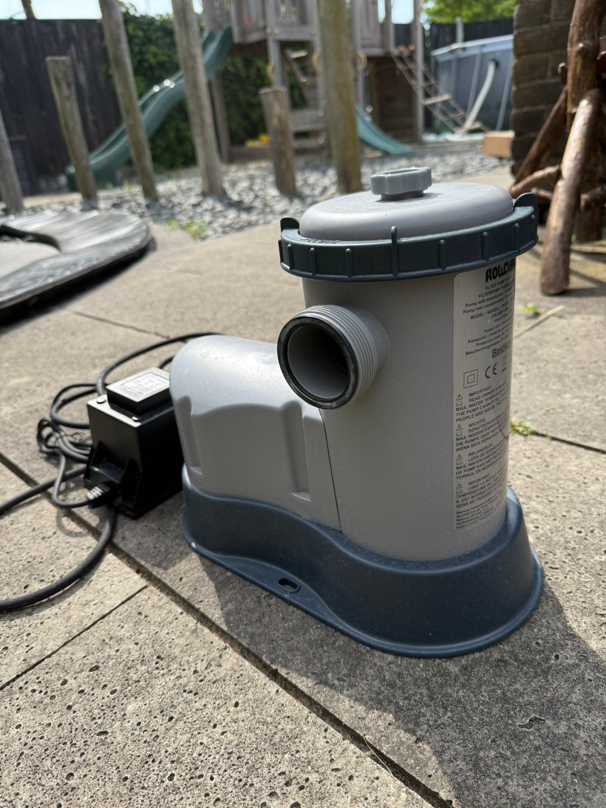 Bestway Filterpomp 5.678 L/u – Z.g.a.n., Ophalen, Zo goed als nieuw