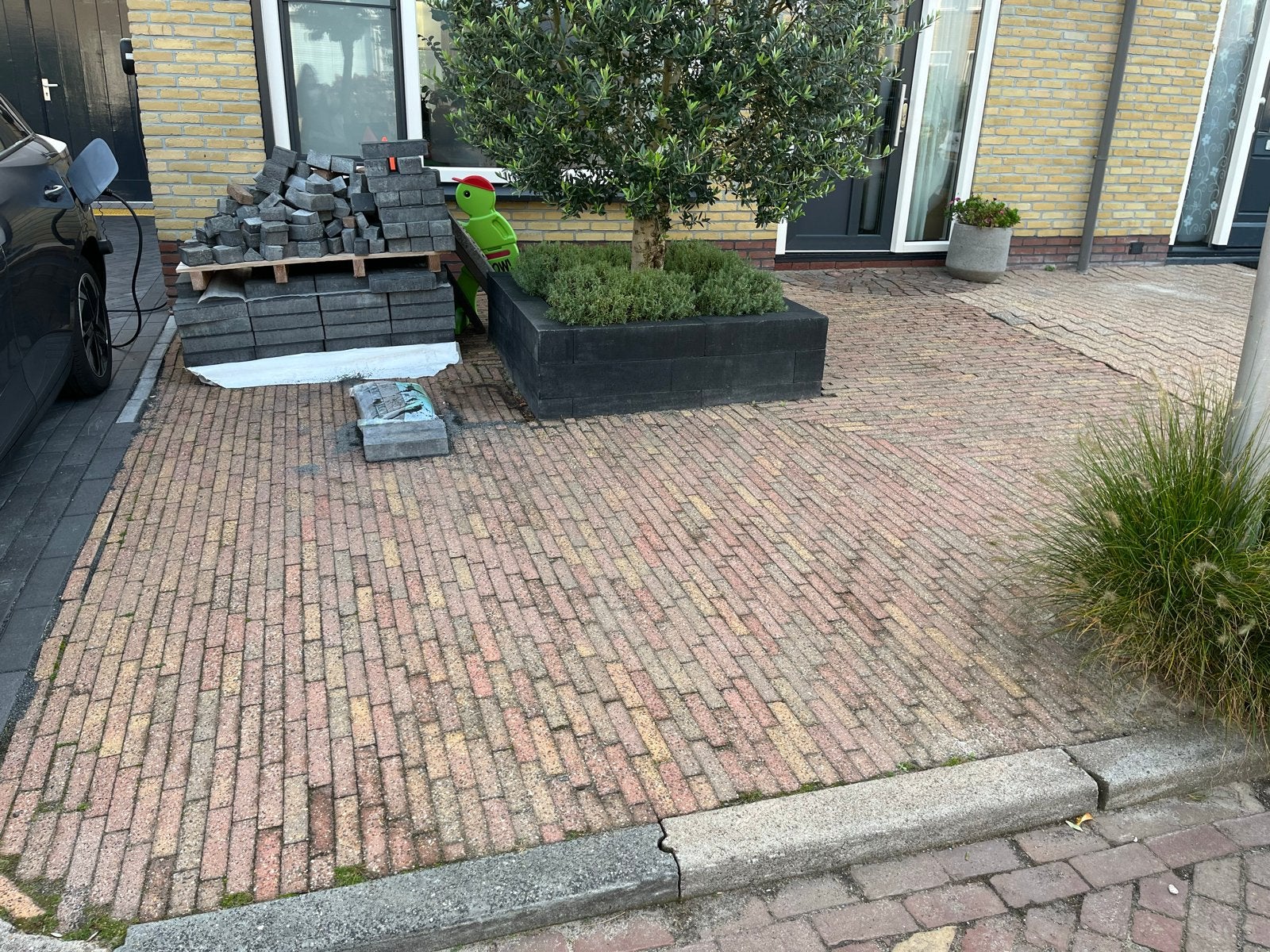Gratis af te halen: Diverse bestrating (25-30 m²), Tuin en Terras, Ophalen, Gebruikt, Overige typen, 10 m² of meer