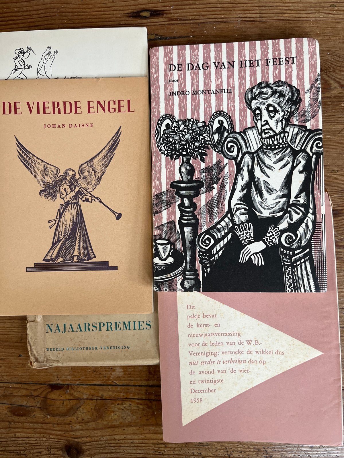 Wereldbibliotheek najaarspremie pakket, Boeken, Ophalen of Verzenden, Gelezen, Nederland