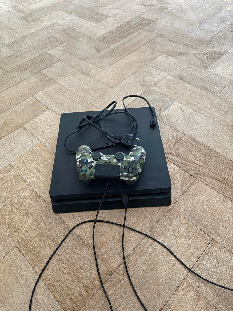 Playstation 4 met controller en kabels, Spelcomputers en Games, Spelcomputers | Sony PlayStation 4, Ophalen, Met 1 controller