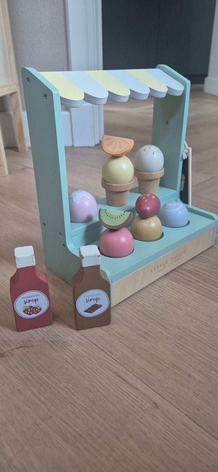 Little Dutch Houten IJskraam met Accessoires, Ophalen, Zo goed als nieuw, Jongen of Meisje