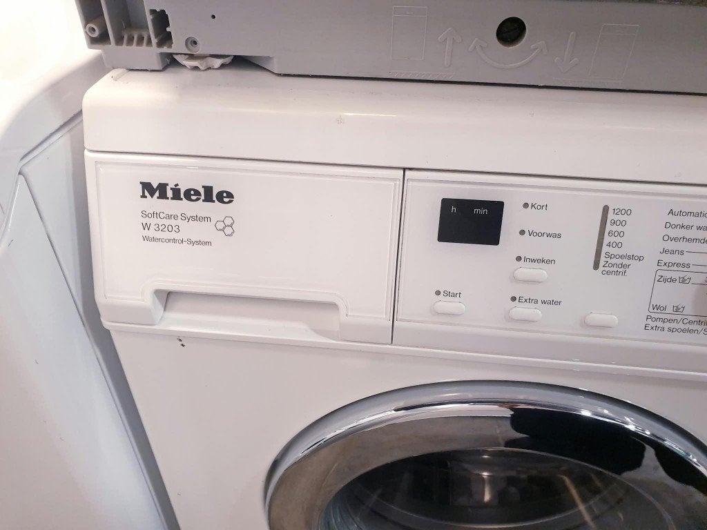 miele wasmachine 6kg A+ inc 6 mnd garantie, 1200 tot 1600 toeren, Ophalen of Verzenden, Zo goed als nieuw, Voorlader