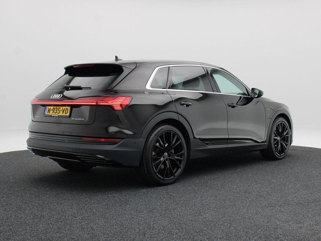Audi e-tron 50 quattro edition 71 kWh 313 Pk | Cruise Contro, Auto's, Audi, Automaat, Stof, Zwart, 71 kWh