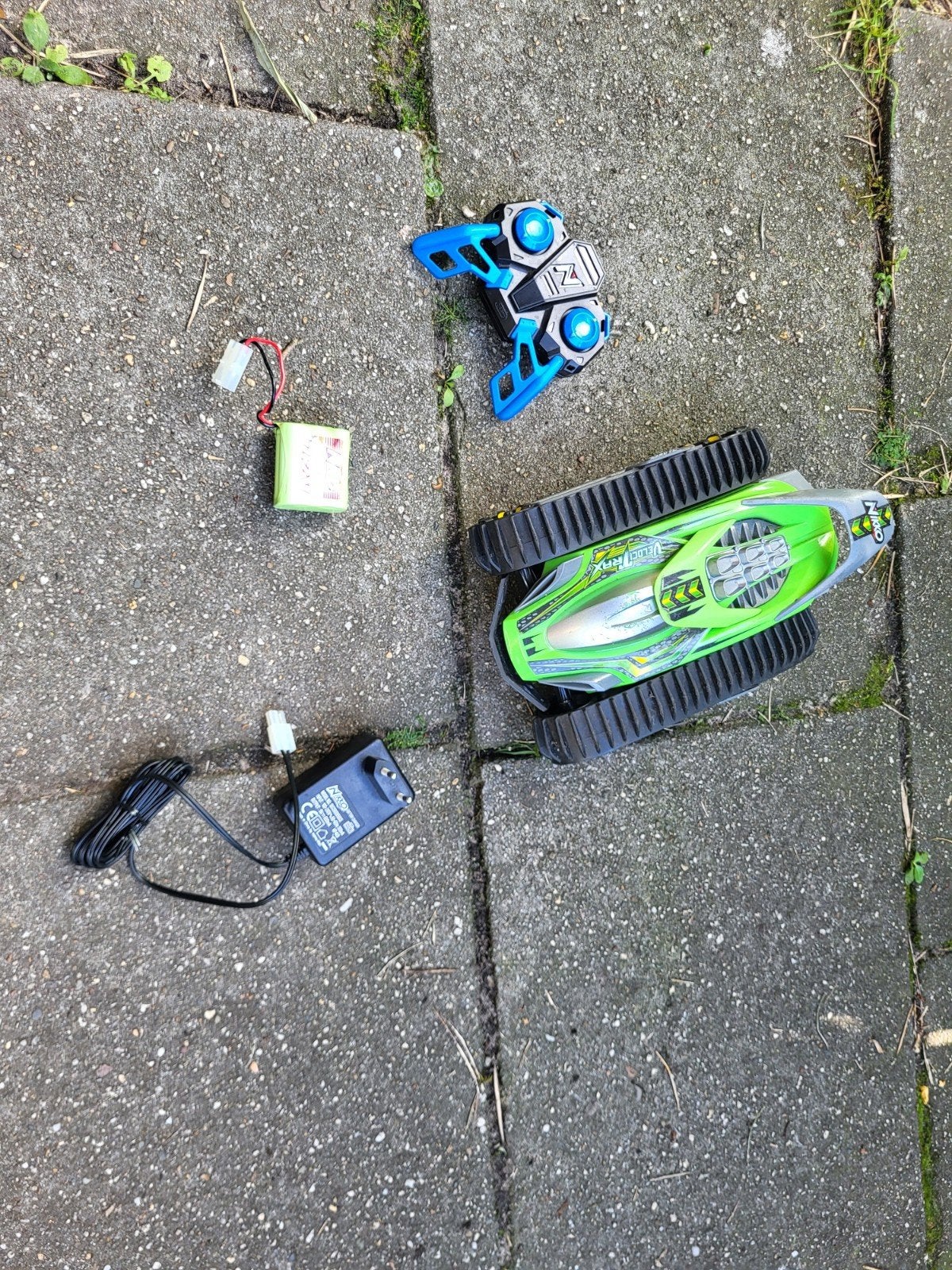 Nikko VelociTrax RC Voertuig met 2 Batterijen, Hobby en Vrije tijd, Modelbouw | Radiografisch | Auto's, Elektro, Gebruikt, Auto offroad