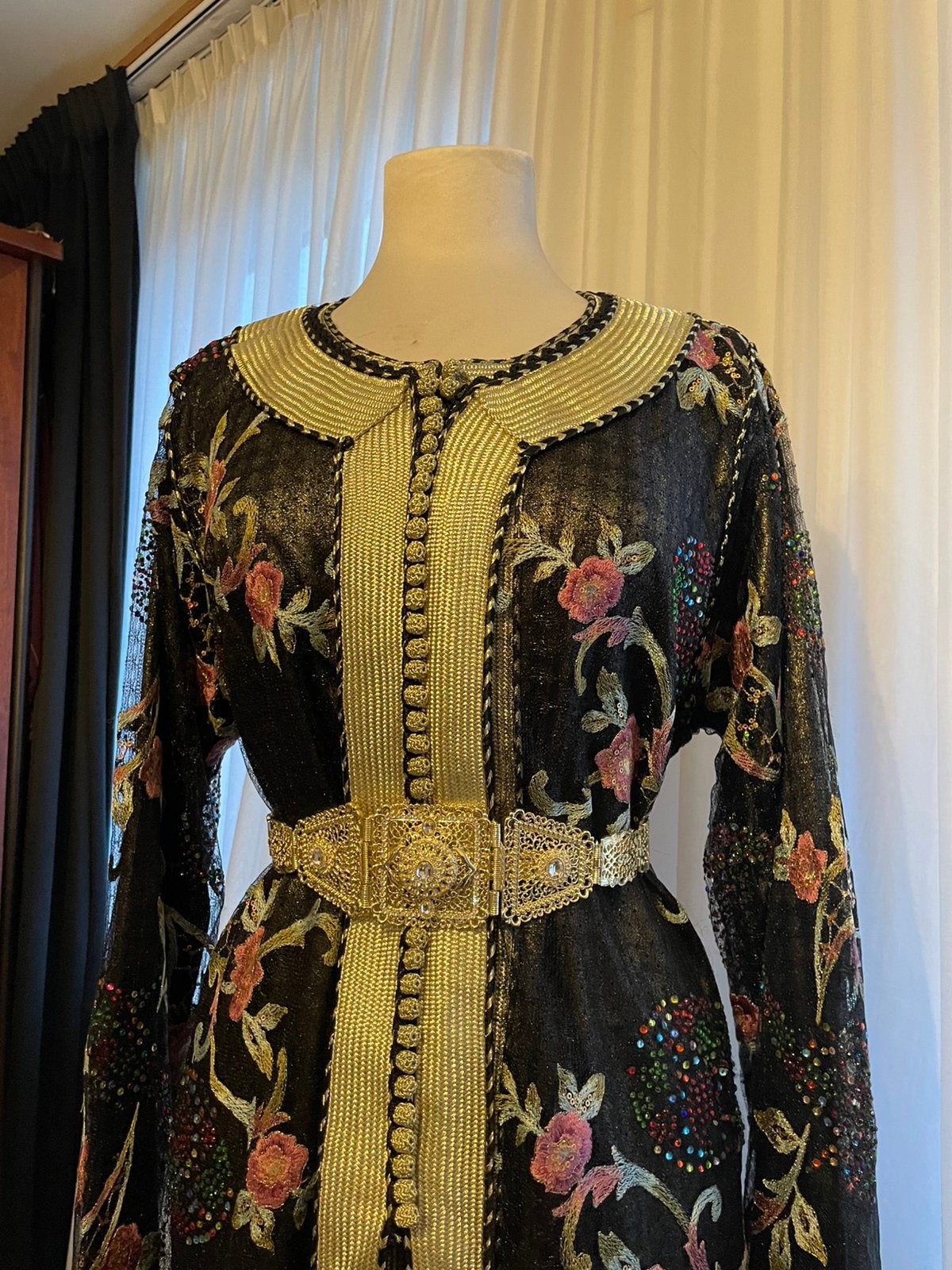 Zeer mooie nieuwe!! Marokkaanse jurk/takchita/takshita, Kleding | Dames, Ophalen of Verzenden, Nieuw, Maat 42/44 (L), Onder de knie