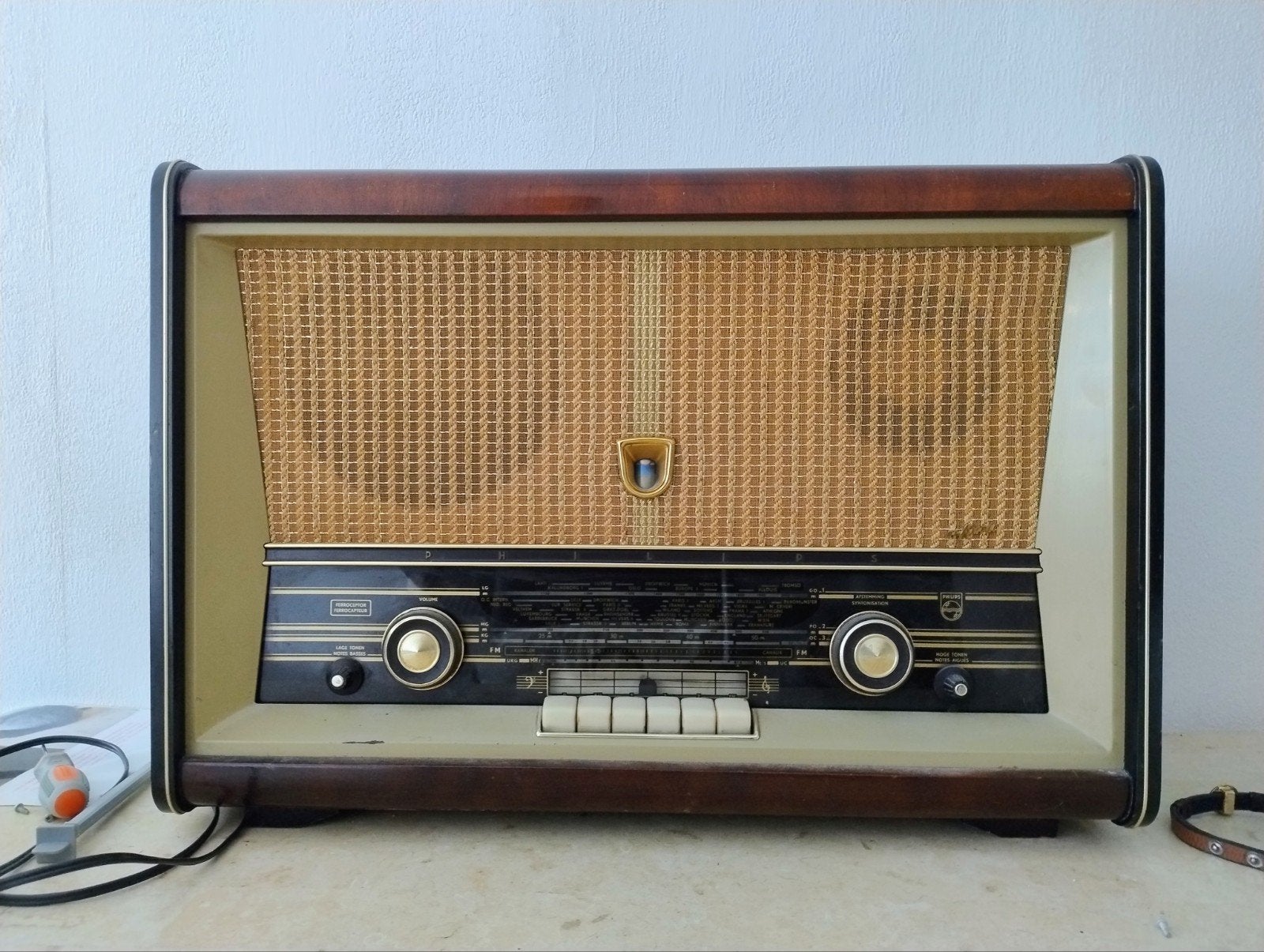 Kavel van 3 vintage Philips radio’s (jaren '50 en '70) – Uit, Ophalen, Gebruikt, Radio