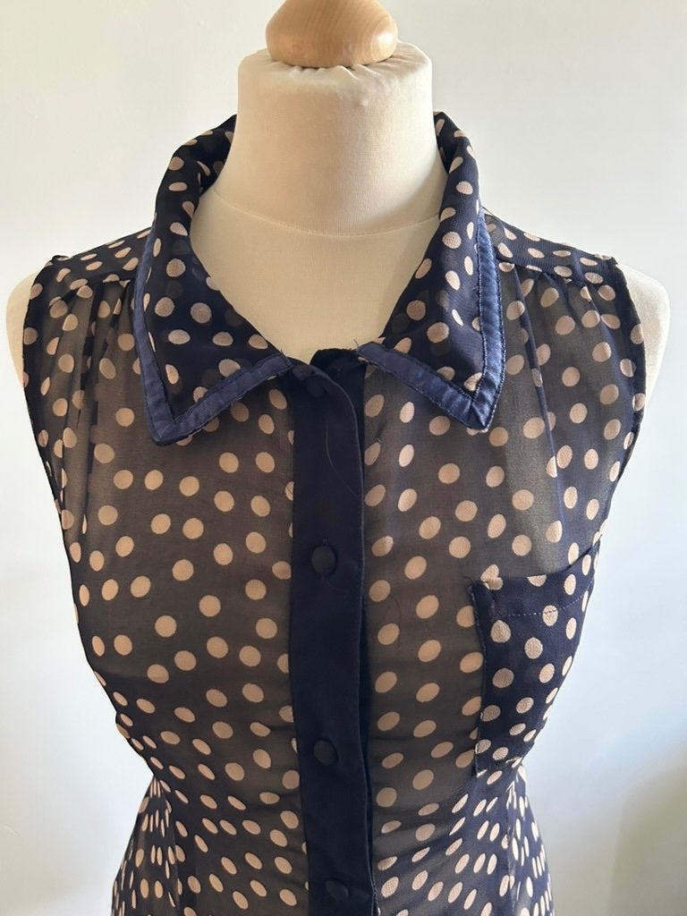 King Louie maat L blauwe top blouse stippen 3227, Blauw, Maat 42/44 (L), Ophalen of Verzenden, Zo goed als nieuw