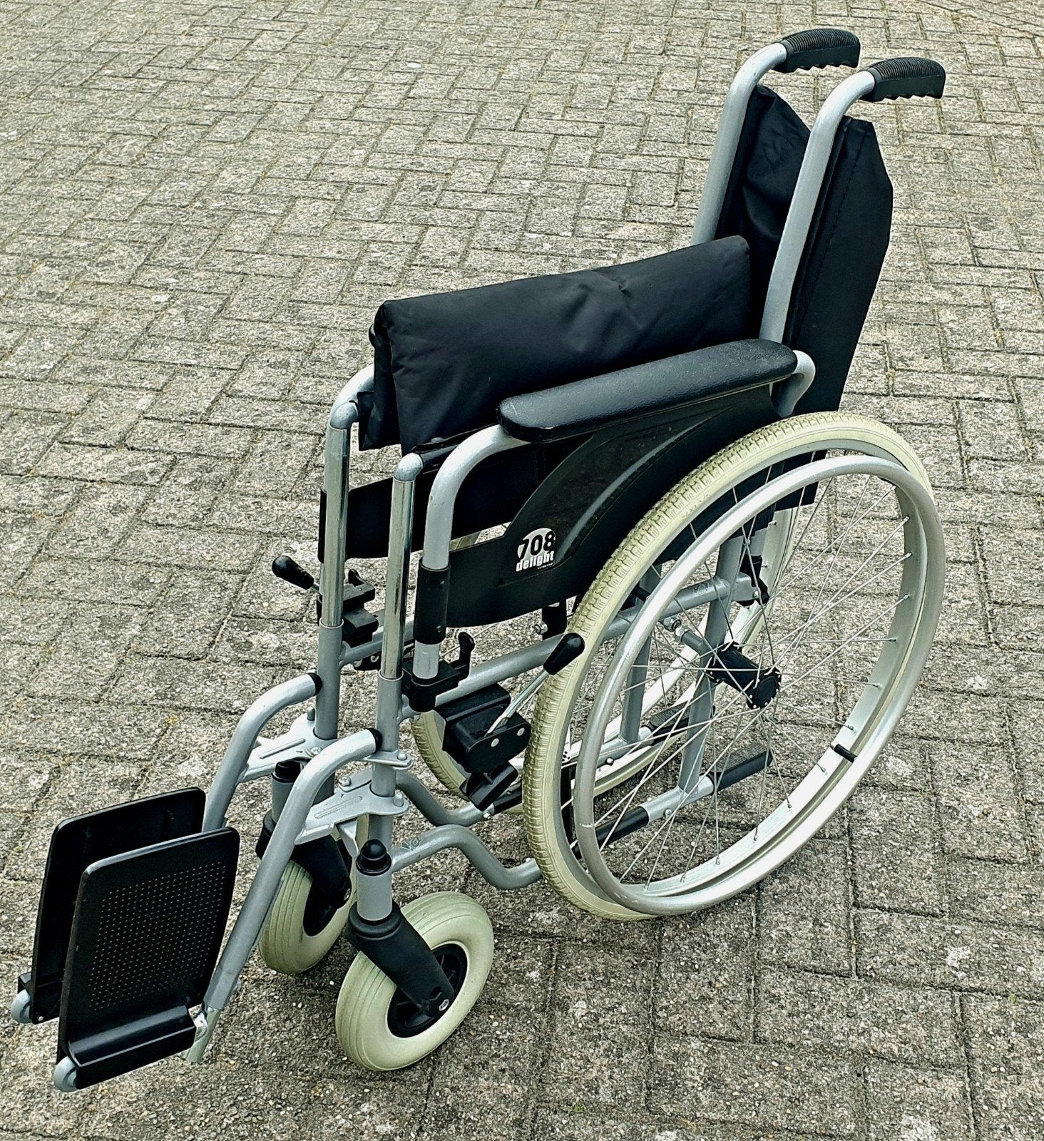 Nette rolstoel inklapbaar met remmen voor de begeleider, Vermeiren, Vermeiren, Vermeiren, Zo goed als nieuw