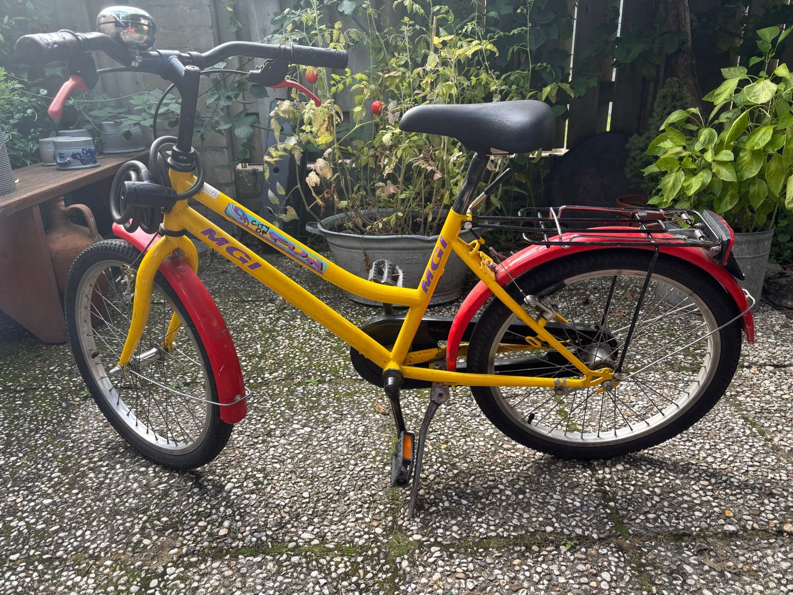 MGI Kinderfiets Geel/Rood - 20 inch, Ophalen, Gebruikt, Velgrem, 20 inch of meer