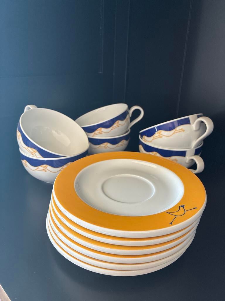 Set van 6 kopjes en 6 schotels arzberg flying objects, Ophalen, Keramiek, Zo goed als nieuw, Overige stijlen