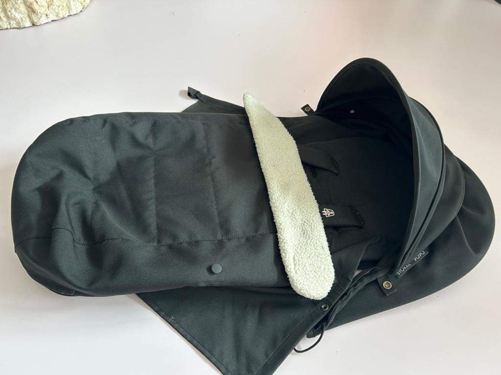 Stokke Yoyo Newborn Pack zwart + regenhoes, Ophalen of Verzenden, Zo goed als nieuw, Overige merken
