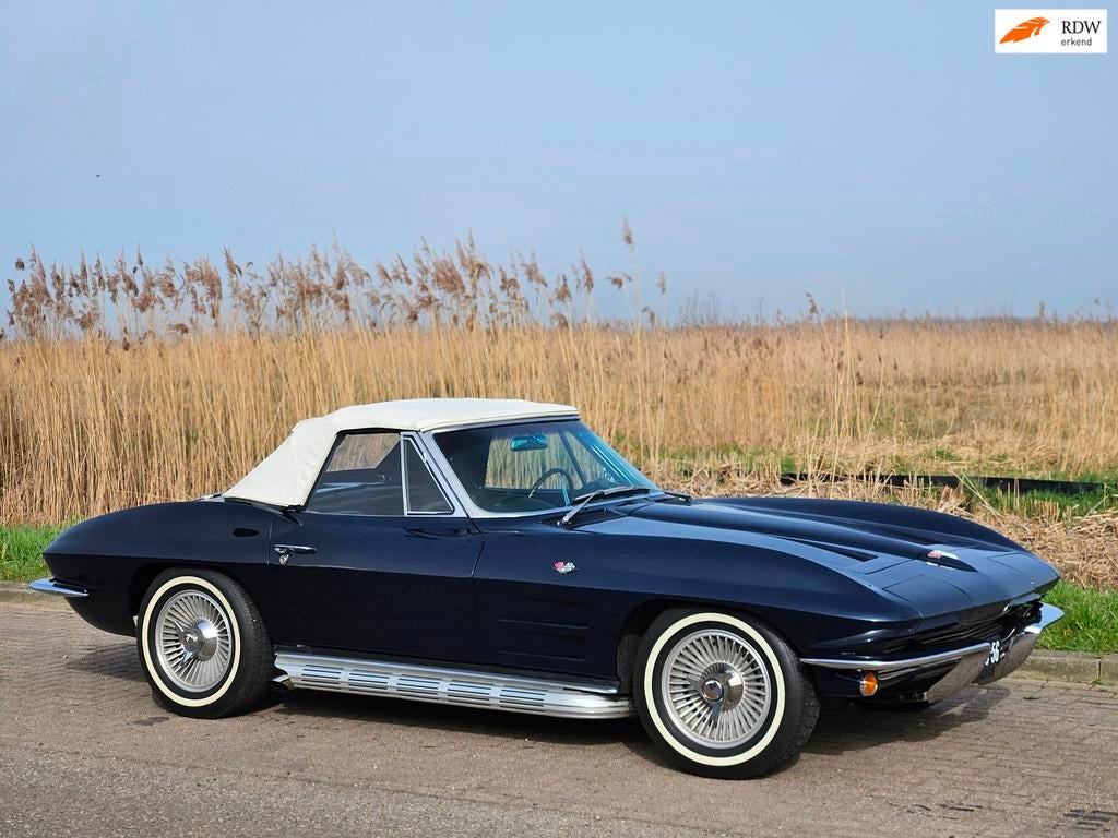 Chevrolet USA Corvette Convertible 327 V8 handgeschakeld !, Auto's, Achterwielaandrijving, Cabriolet, Blauw, 1384 kg
