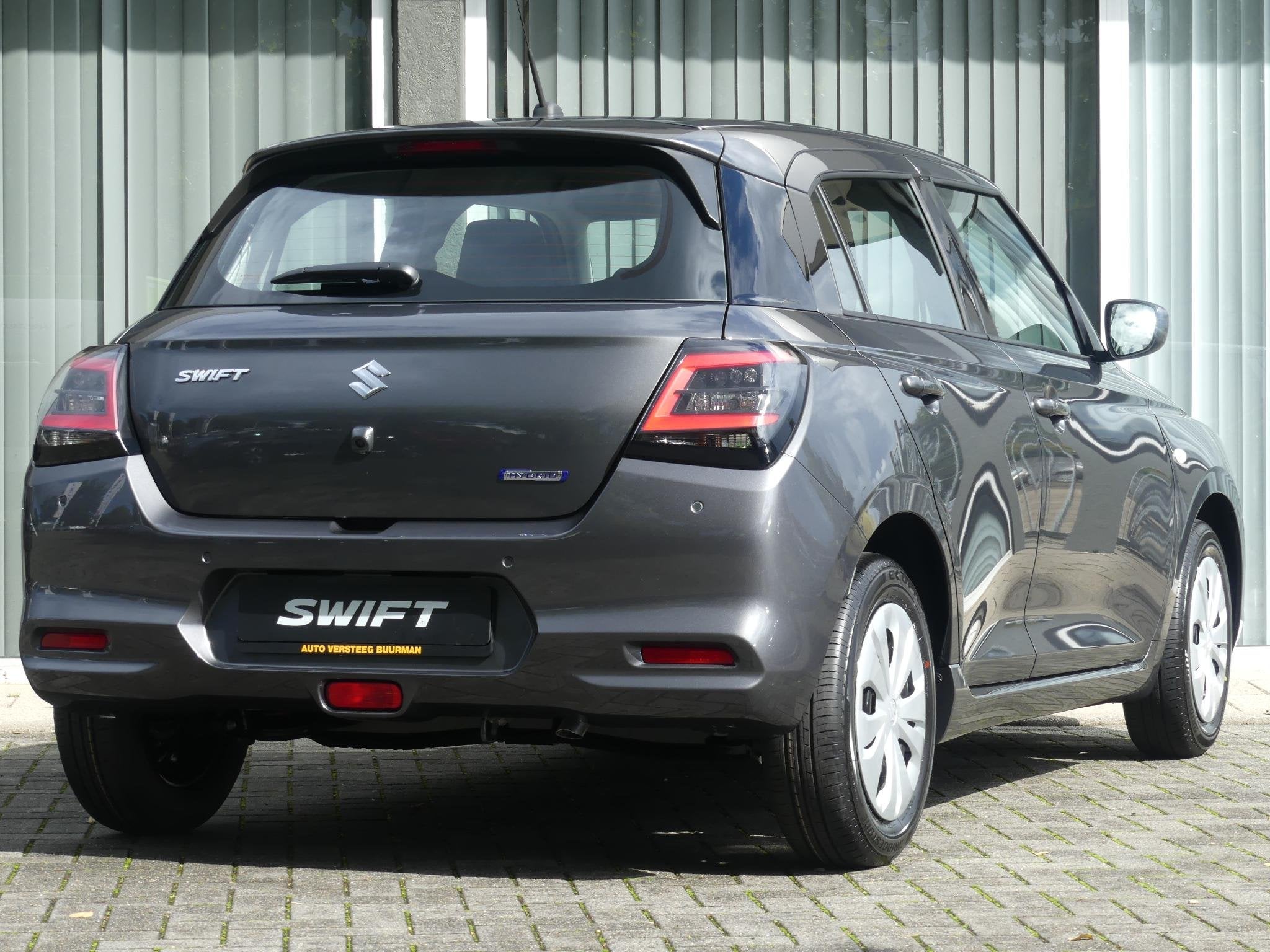 Suzuki Swift 1.2 Comfort Smart Hybrid Uit voorraad leverbaar, Auto's, Voorwielaandrijving, 12 maanden, Stof, Euro 6