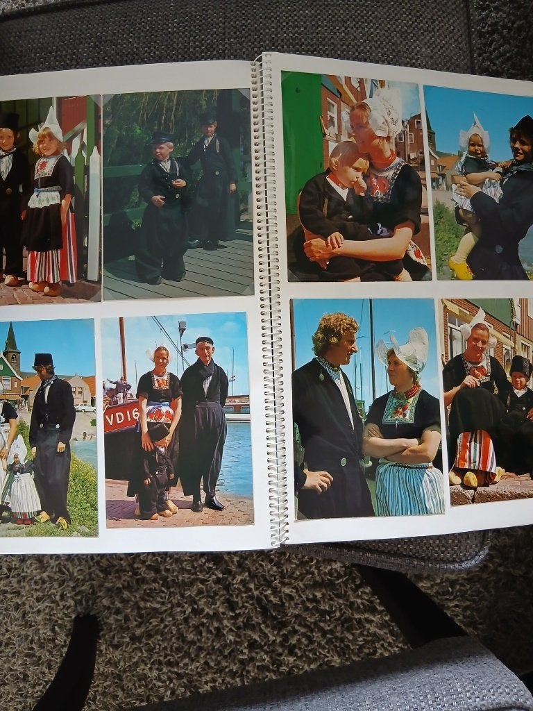 klederdracht kaarten volendam, Ophalen of Verzenden, 1940 tot 1960, Ongelopen, Klederdracht