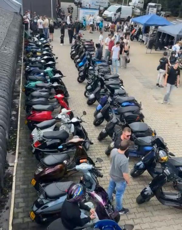 Piaggio en gilera en yamaha scooter gezocht bied alles aan!!, Ophalen