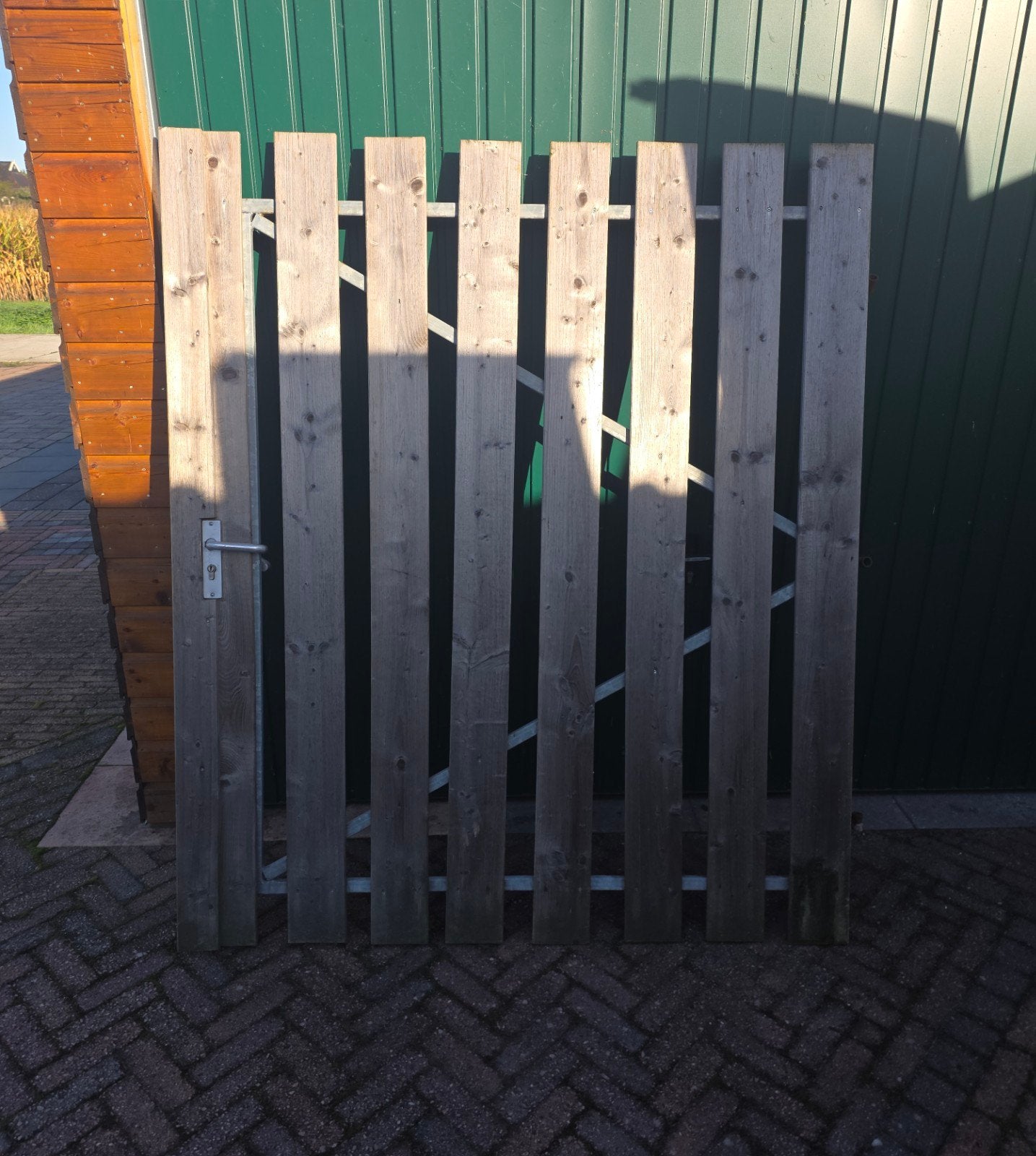 Grote en brede tuindeuren / tuinpoorten met metalen frame, Ophalen, Gebruikt, Staal, 150 tot 200 cm