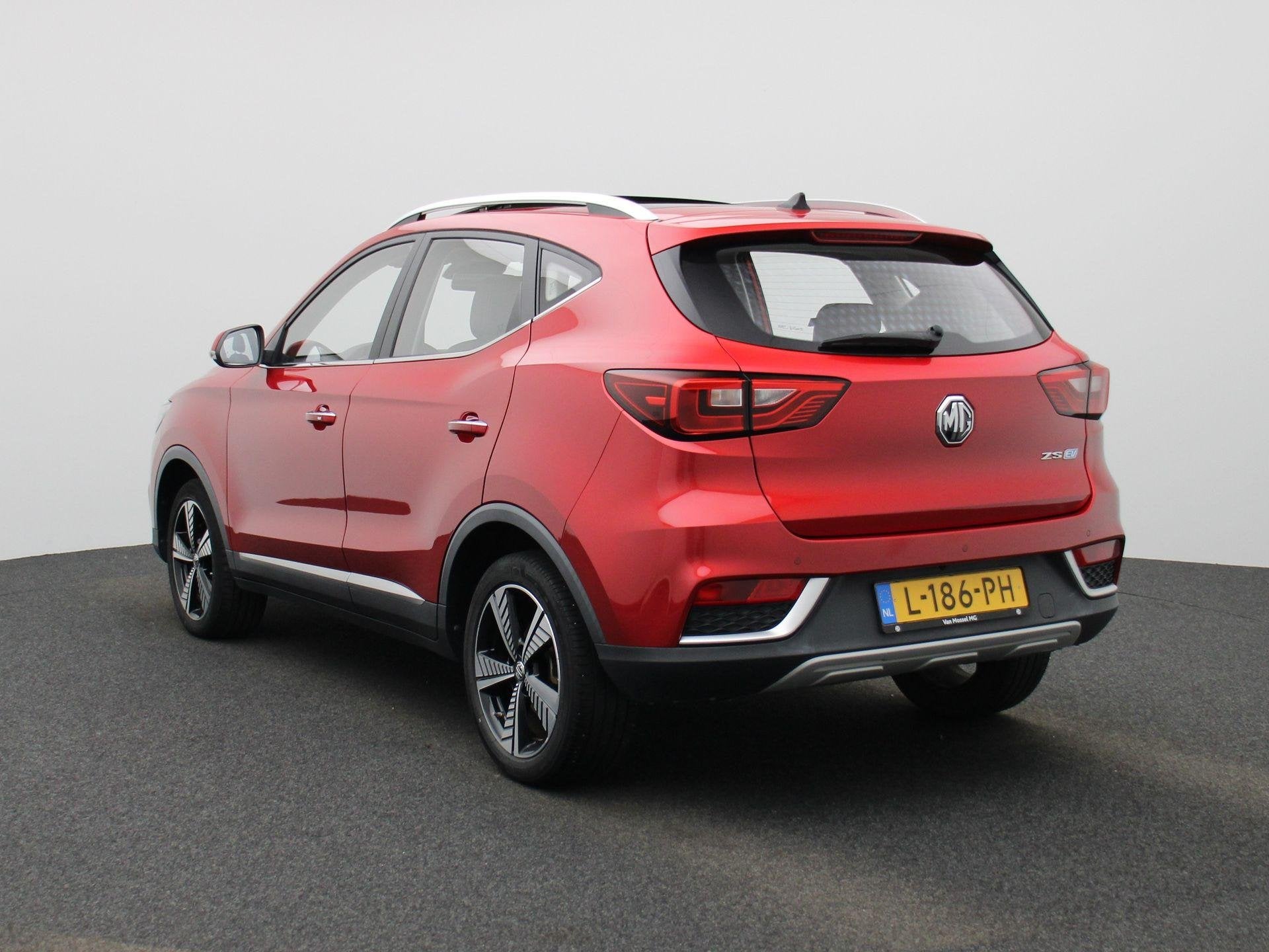 MG MG ZS EV Luxury 45 kWh | PANO | ACC | Achteruitrijcamera, Gebruikt, 143 pk, ZS, 1507 kg