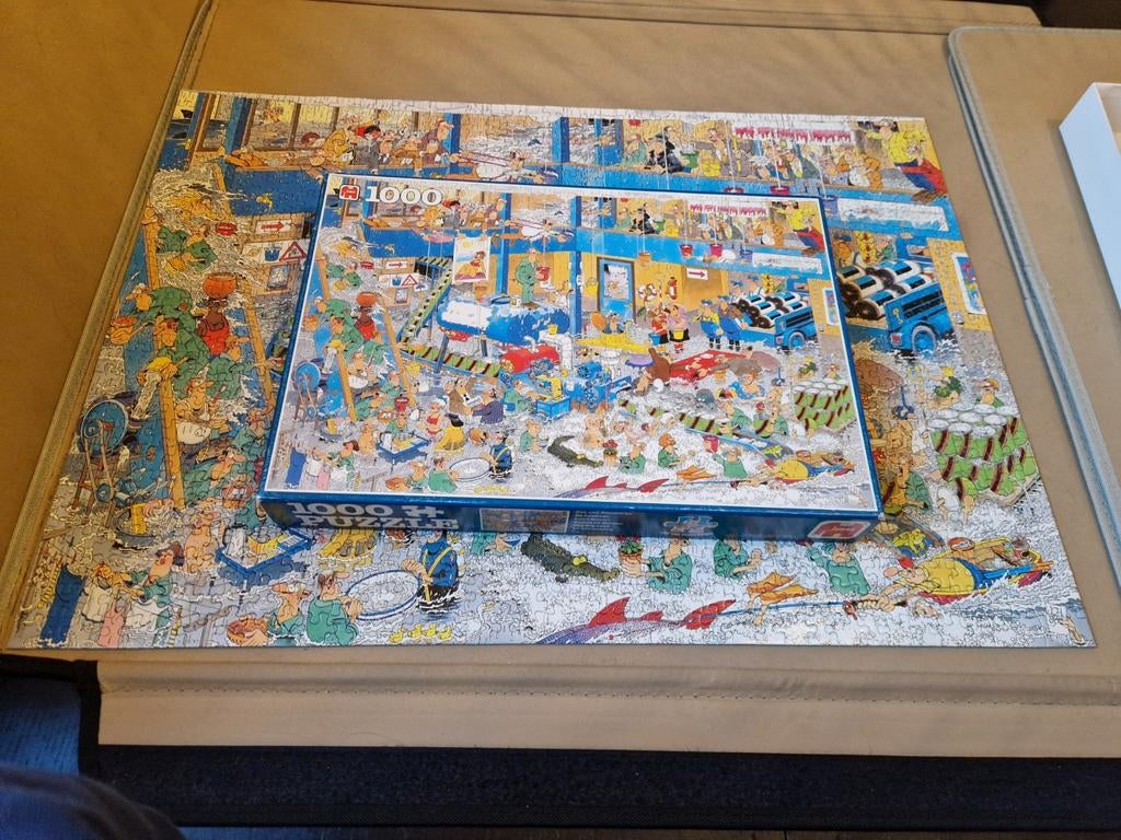 Jan van Haasteren de lekkage, Ophalen of Verzenden, 500 t/m 1500 stukjes, Zo goed als nieuw
