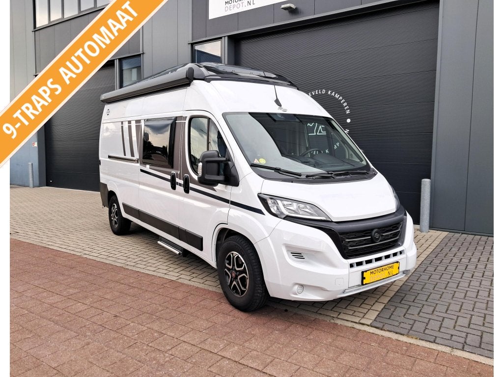 Carado CVE 600 Slaapdak / zonnepaneel / levelsysteem, Automaat, Luifel, Ringverwarming, Fiat