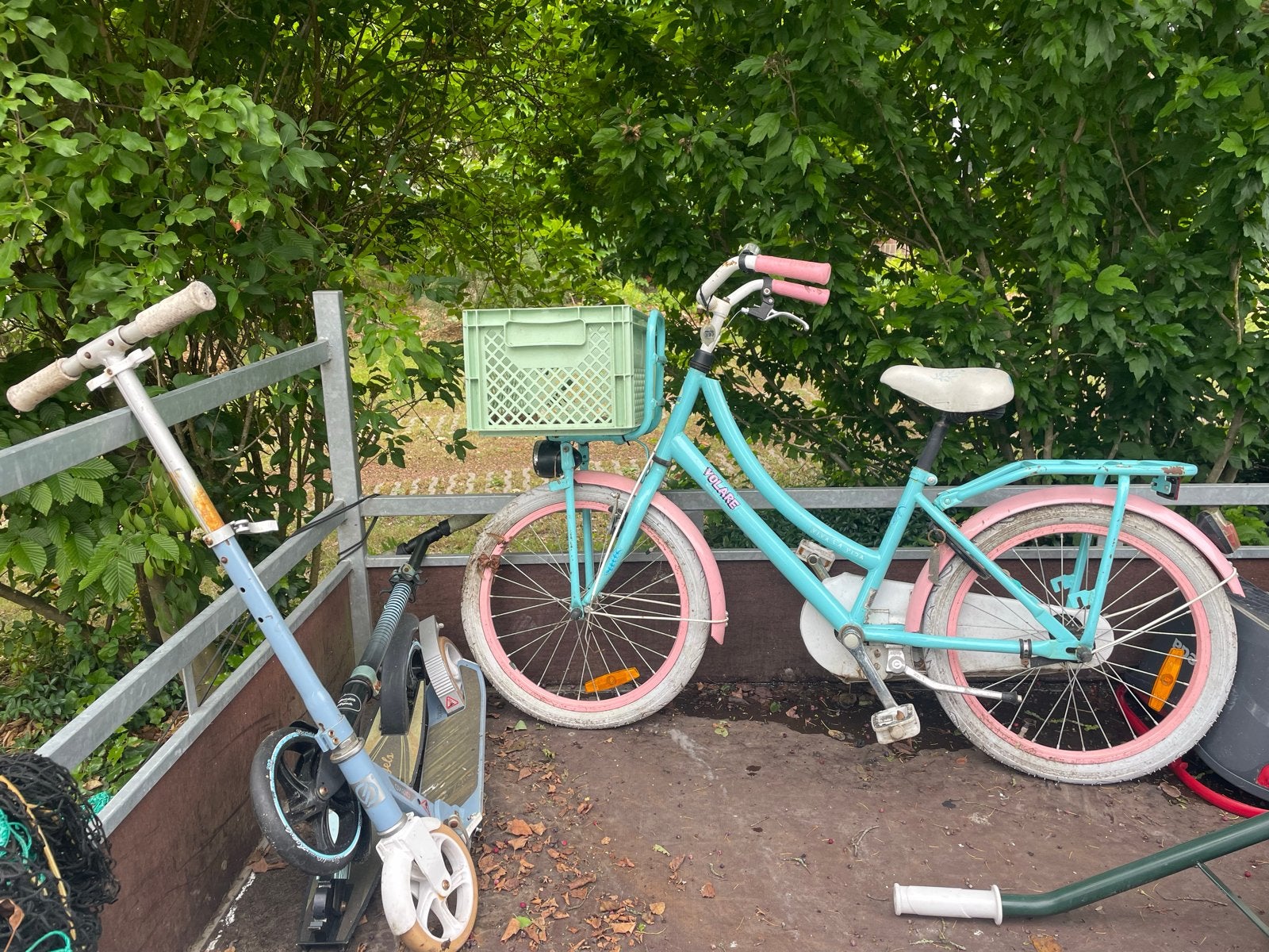 Opknappers: Kinderfiets en twee steps, Ophalen, Gebruikt, Velgrem, 16 tot 20 inch