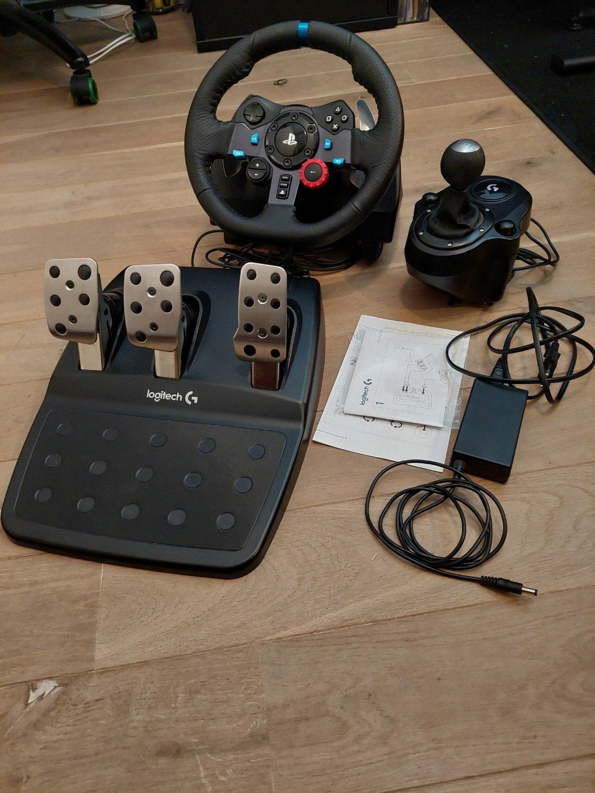 Logitech g29 met Shifter, Ophalen, Zo goed als nieuw, Stuur of Pedalen, PlayStation 4