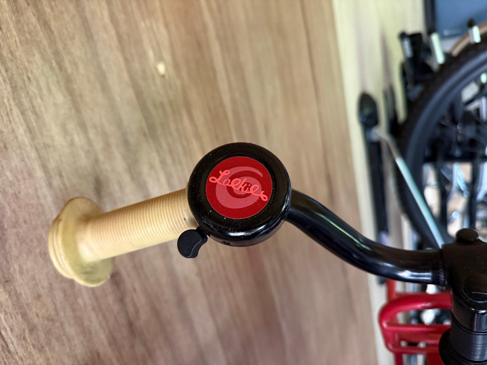 Roze kinderfiets 12 inch - Pick-Up Loekie, Fietsen en Brommers, Fietsen | Kinderfietsjes, Ophalen, Gebruikt, Terugtraprem, Minder dan 16 inch
