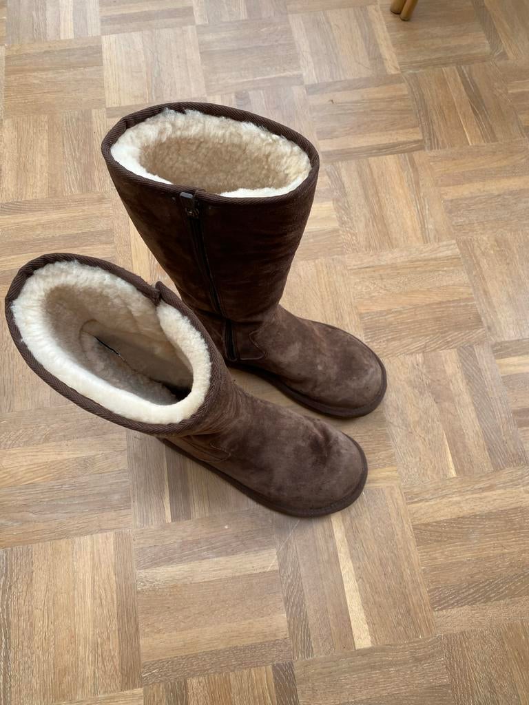 UGG Laarzen - Bruin - Maat 38, Ophalen of Verzenden, Gedragen, Bruin, Hoge laarzen