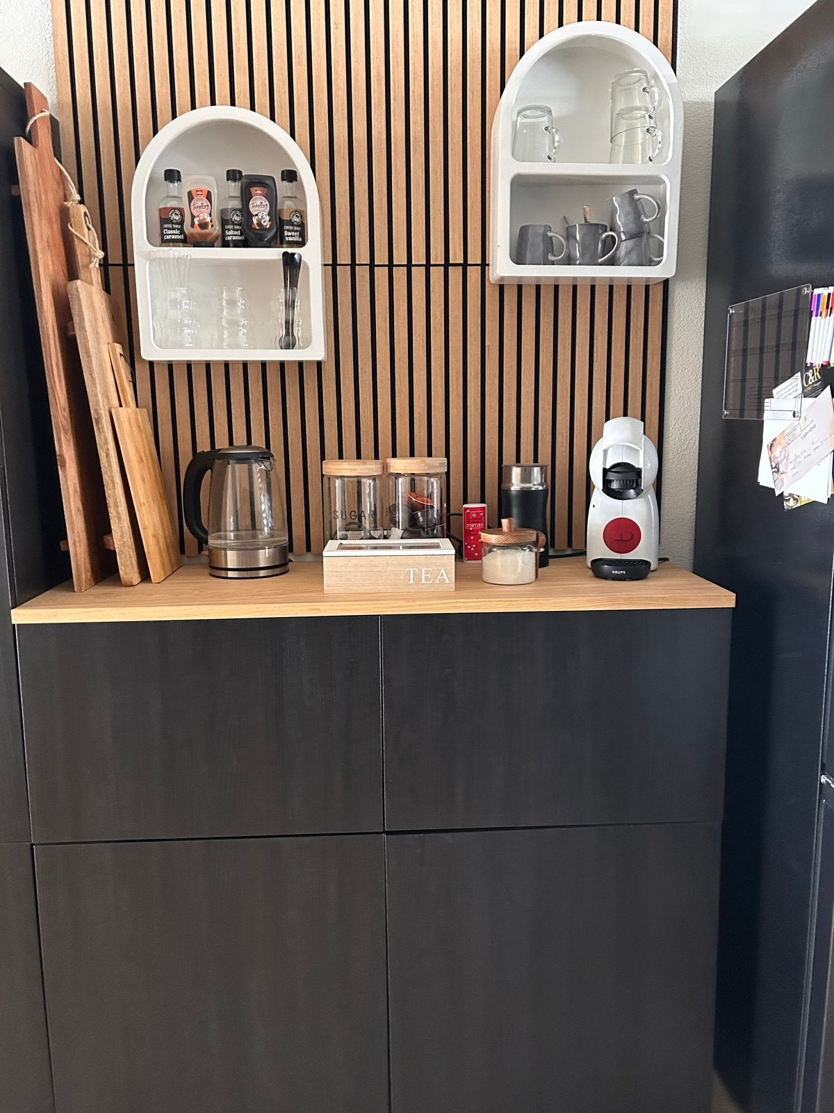 IKEA Besta halfhoge kast met houten blad, Huis en Inrichting, Ophalen of Verzenden, Gebruikt