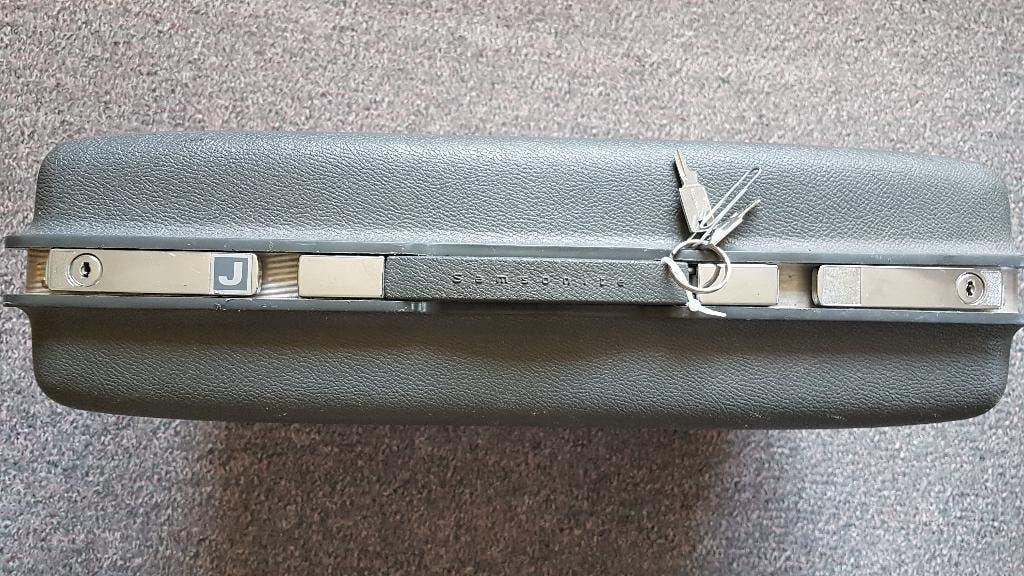 Koffer Samsonite afm. 53x40x13 cm met sleutelslot,2 sleutels, Sieraden, Tassen en Uiterlijk, Koffers, 50 tot 60 cm, Hard kunststof