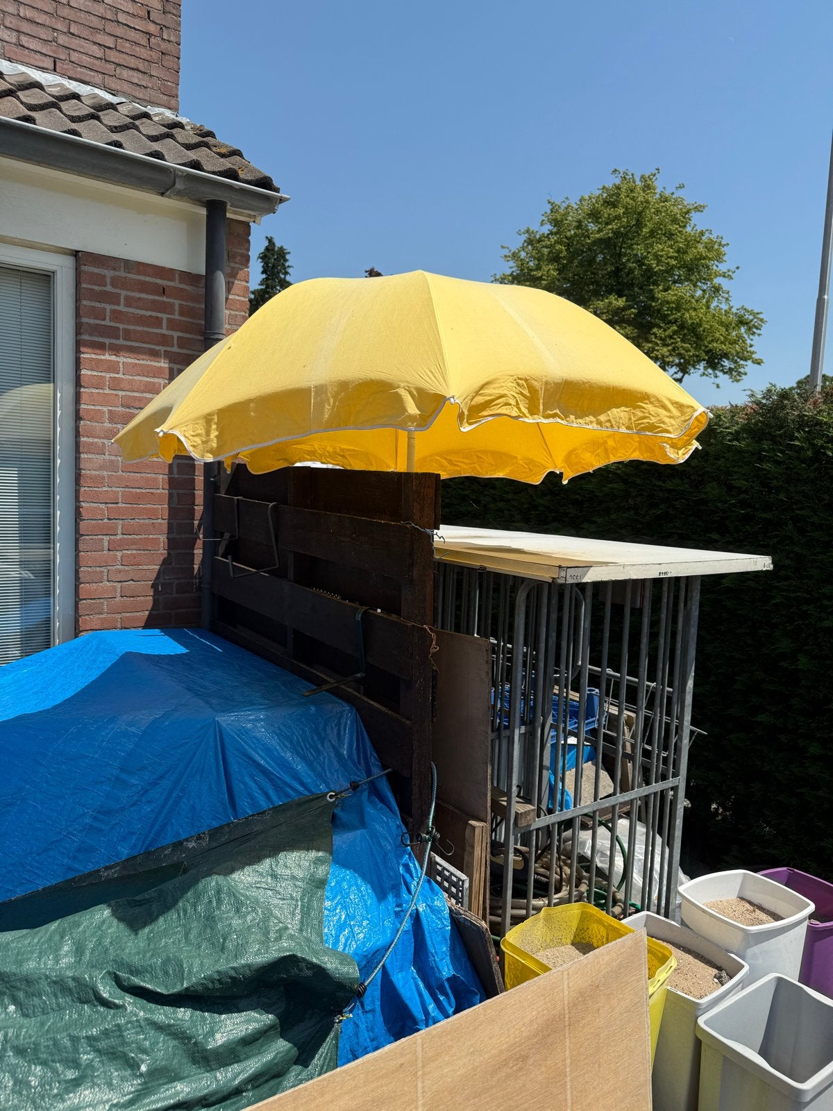 Gele strandparasol - ideaal voor hond/strand, Ophalen of Verzenden, Gebruikt, 1 tot 2 meter, Strandparasol