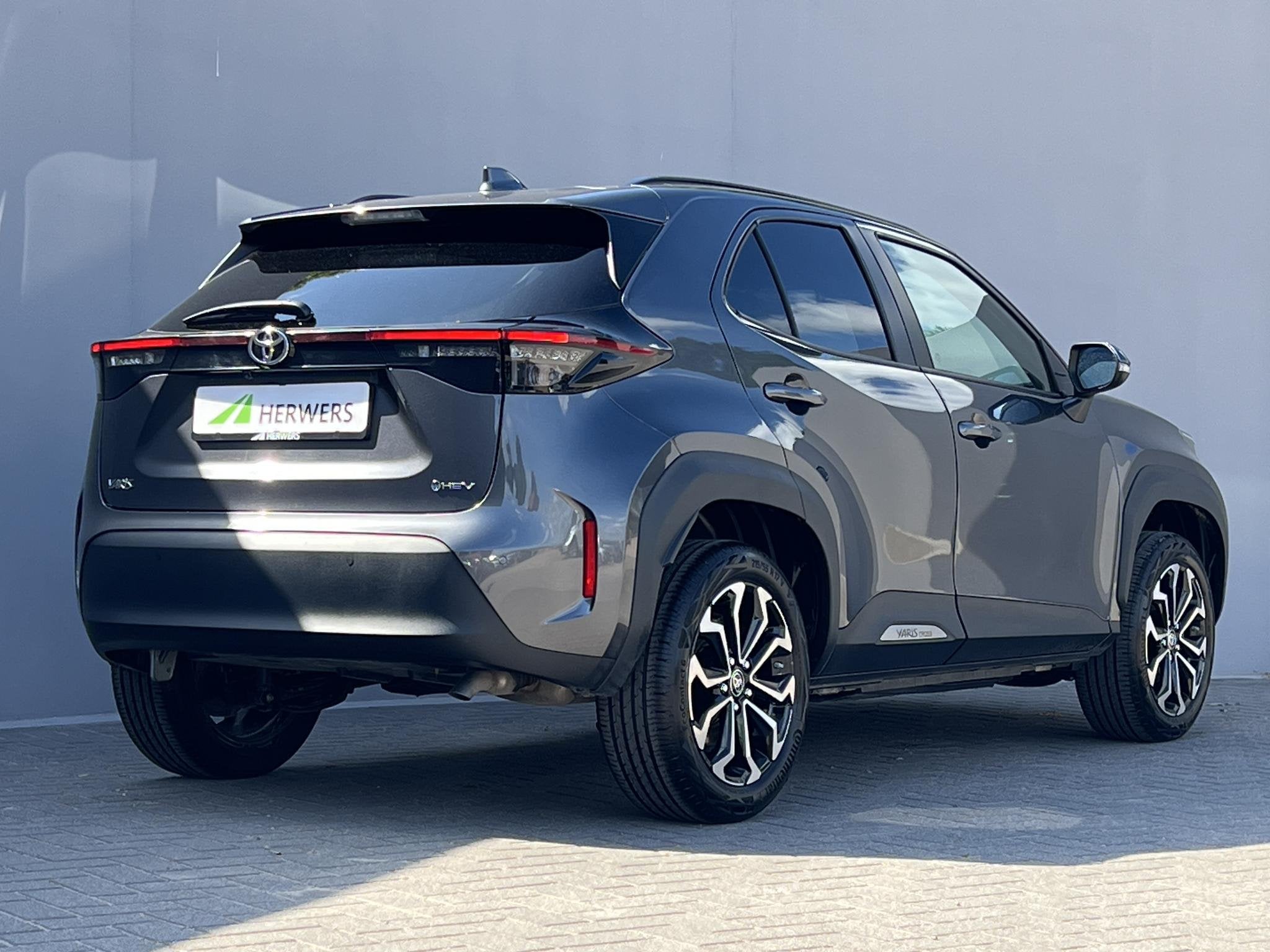 Toyota Yaris Cross 1.5 Hybrid 115 Dynamic / Dealer onderhoud, Stof, Gebruikt, 1165 kg, 116 pk