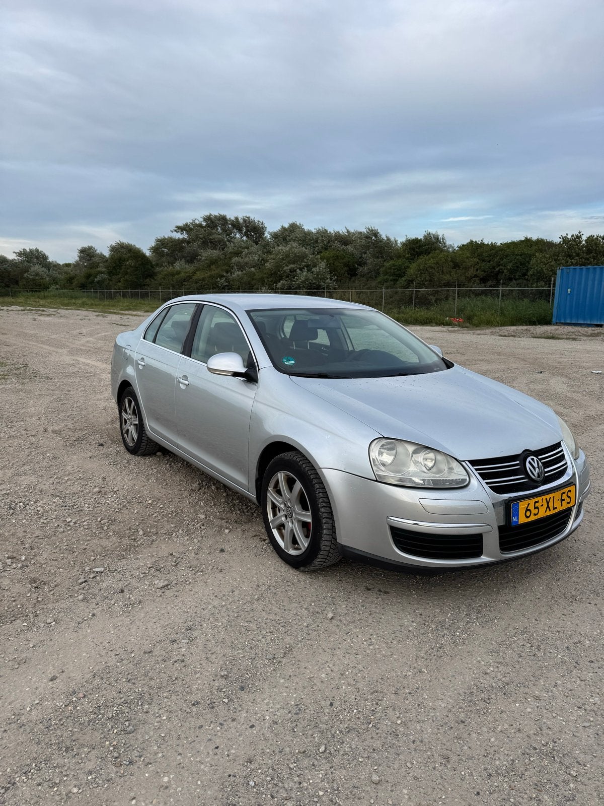 Volkswagen Jetta 1.6 75KW 2007 Grijs, Voorwielaandrijving, 4 cilinders, Handgeschakeld, Sedan