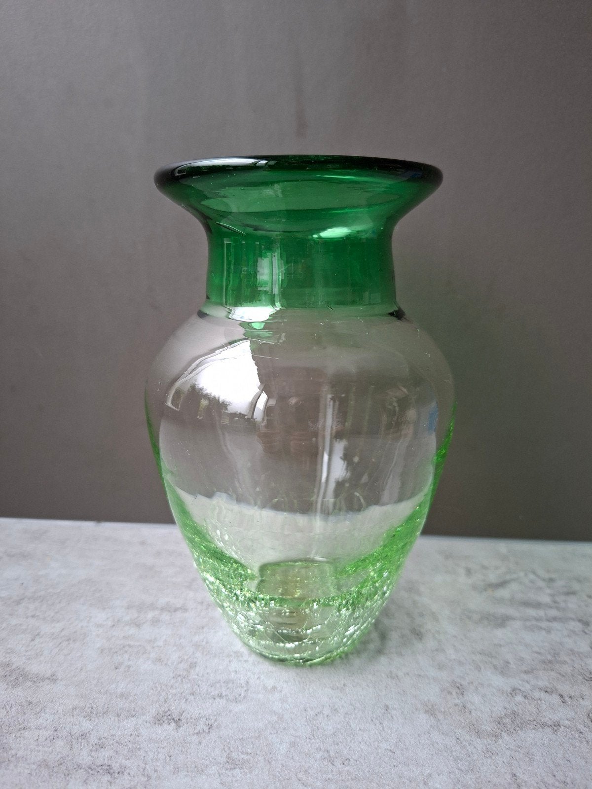 Antiek Groen Glazen Vaasje - Vintage Crackle Glas, Ophalen of Verzenden