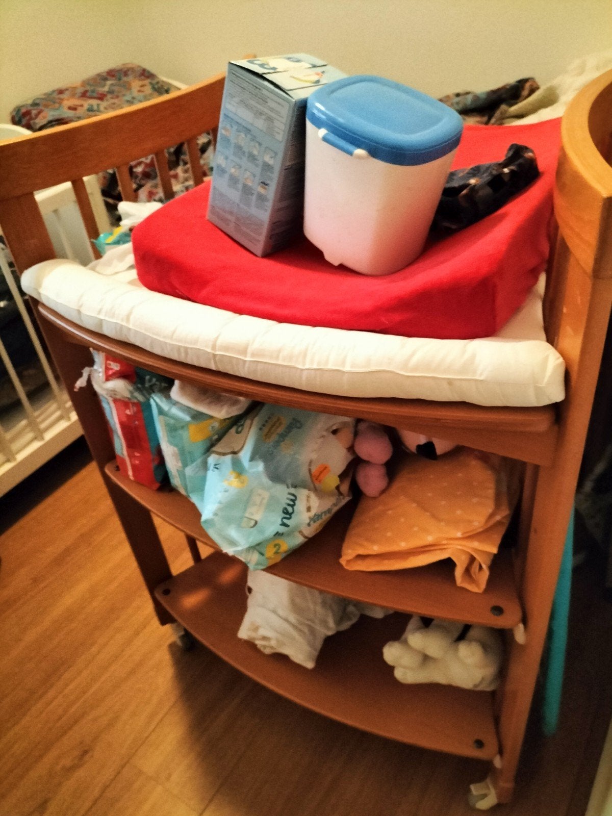 stokke aankleedkussen, Kinderen en Baby's, Kinderkamer | Commodes en Kasten, Ophalen, 50 tot 70 cm, Minder dan 75 cm, 90 tot 105 cm