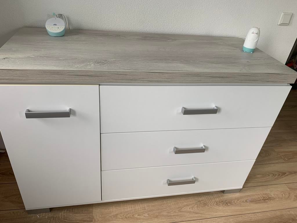 Commode Berlijn - Stijlvol en Praktisch, Ophalen, 50 tot 70 cm, 100 cm of meer, Zo goed als nieuw