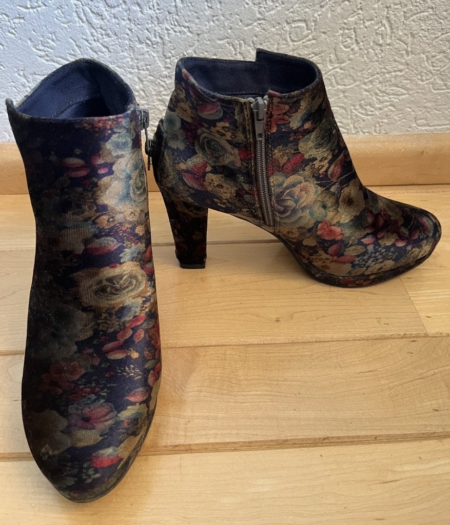 Sacha enkellaarzen maat 40 fluweel barok bloemenprint ZGAN, Overige kleuren, Verzenden, Lage of Enkellaarzen, Zo goed als nieuw