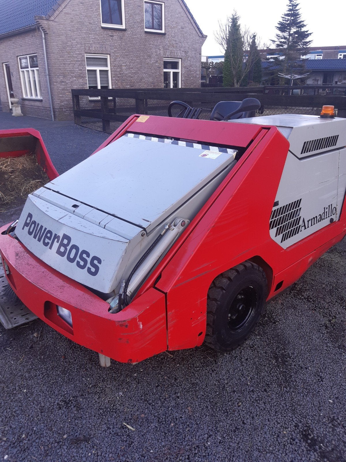 VEEGMACHINE DIESEL POWER BOSS ARMADILLO, Ophalen of Verzenden