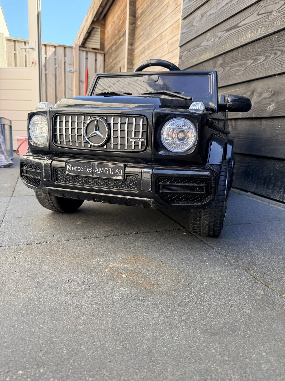 Mercedes-AMG G 63 kinderauto met afstandsbediening, Kinderen en Baby's, Ophalen, Gebruikt, Afstandsbediening