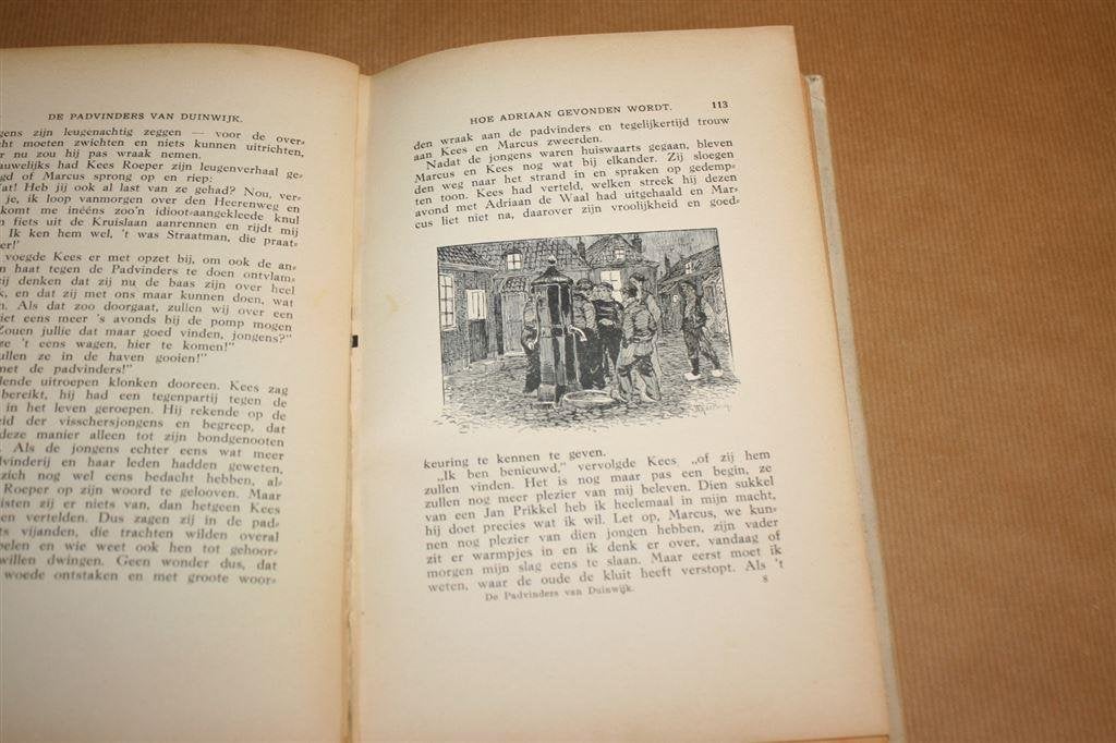 De padvinders van Duinwijk. Abkoude. Uitg. Kluitman 1927., Ophalen of Verzenden, Gelezen